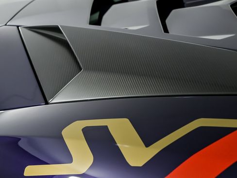 Used 2019 Lamborghini Aventador SVJ image 10