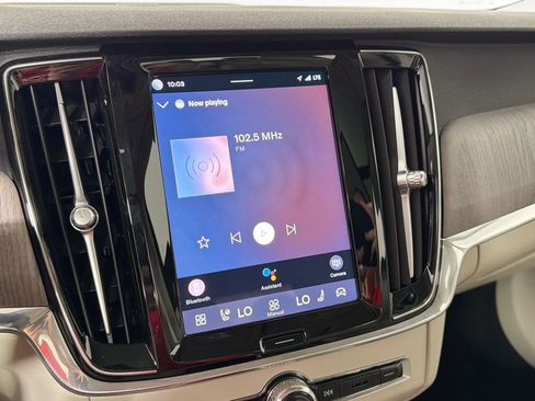 Certified 2023 Volvo S90 B6 Plus w/ Protection Package Premier image 15