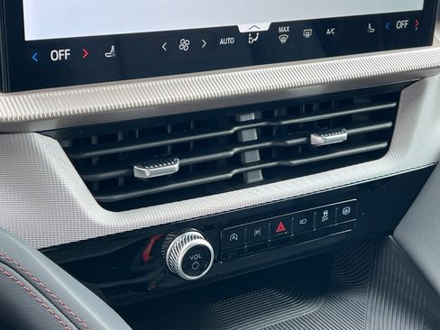 New 2025 Ford Explorer Active image 20