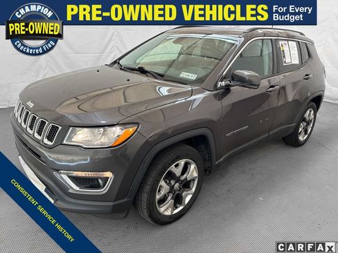 Used 2017 Jeep Compass Limited AWD/4WD image 1