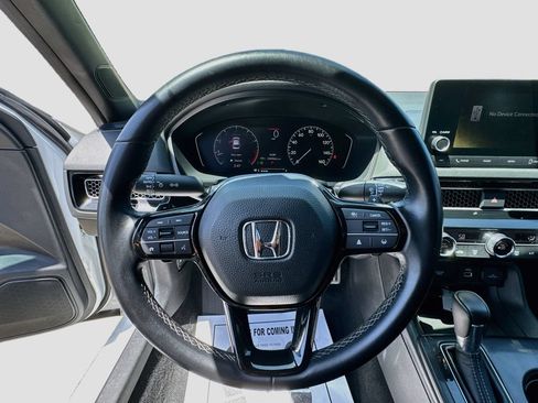 Used 2023 Honda Civic Sport image 11