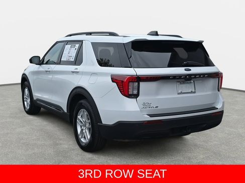 Used 2025 Ford Explorer Active RWD image 7