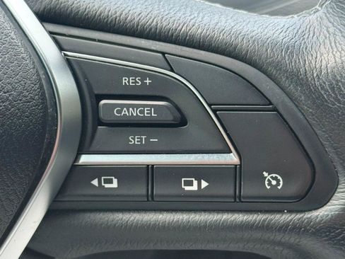 Used 2018 INFINITI Q50 Luxe w/ Sensory Package (Luxe) RWD image 17
