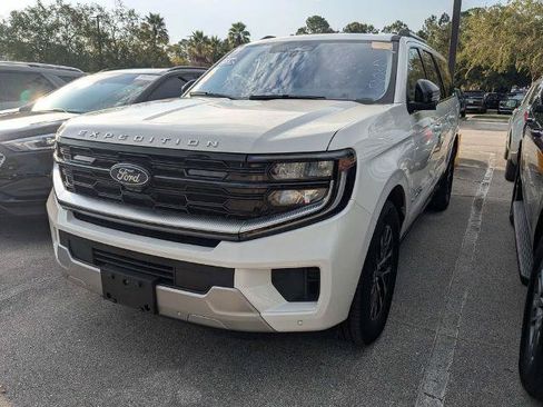 Certified 2025 Ford Expedition Max Platinum AWD/4WD image 2