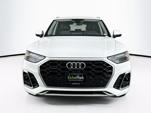 Used 2023 Audi Q5 2.0T Premium Plus w/ Premium Plus Package AWD/4WD image 2
