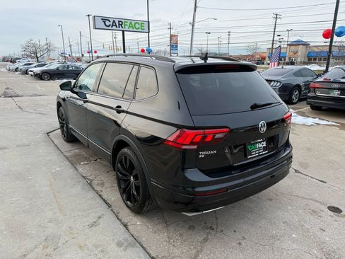 Used 2021 Volkswagen Tiguan SE R-Line image 8