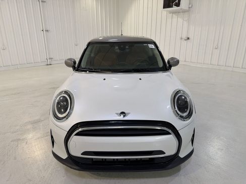 Used 2024 MINI Cooper 2-Door Hardtop w/ Signature Upholstery Package FWD image 32