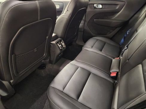Certified 2026 Volvo XC40 B5 Plus AWD/4WD image 28