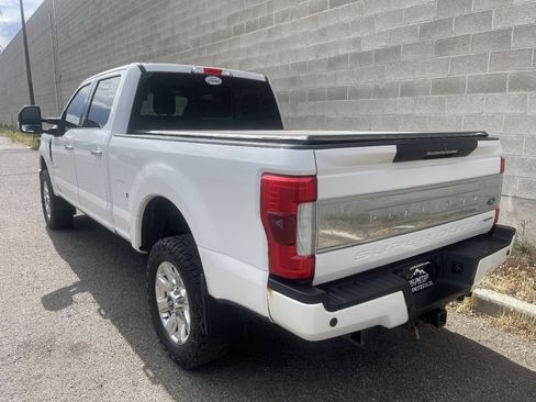 Used 2017 Ford F250 Platinum AWD/4WD image 5
