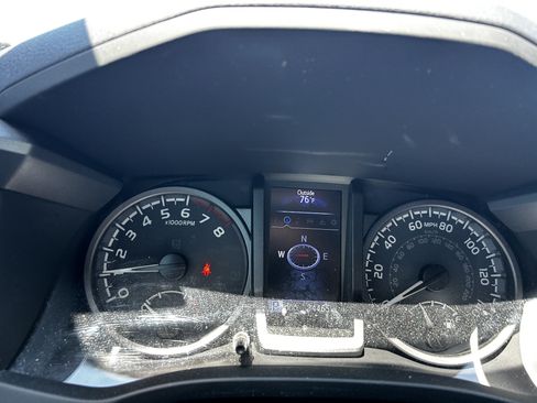 Used 2023 Toyota Tacoma TRD Off-Road w/ TRD Premium Off Road Package AWD/4WD image 17