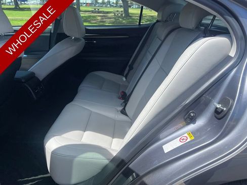 Used 2013 Lexus ES 350 FWD image 8