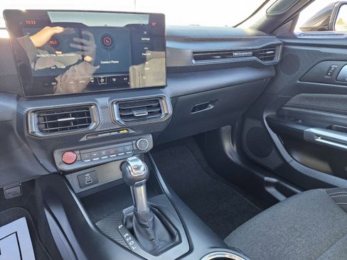 Used 2024 Ford Mustang Coupe image 19