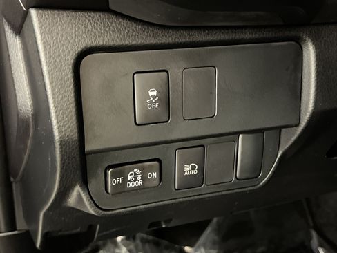 Used 2023 Toyota Tacoma SR AWD/4WD image 30
