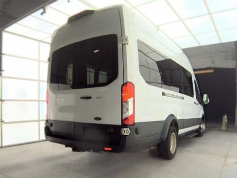 Used 2020 Ford Transit 350 XLT RWD image 5