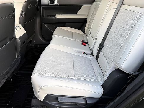 Certified 2026 Hyundai Santa Fe SEL AWD/4WD image 8