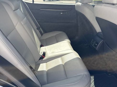 Used 2015 Lexus ES 350 w/ Luxury Package FWD image 13
