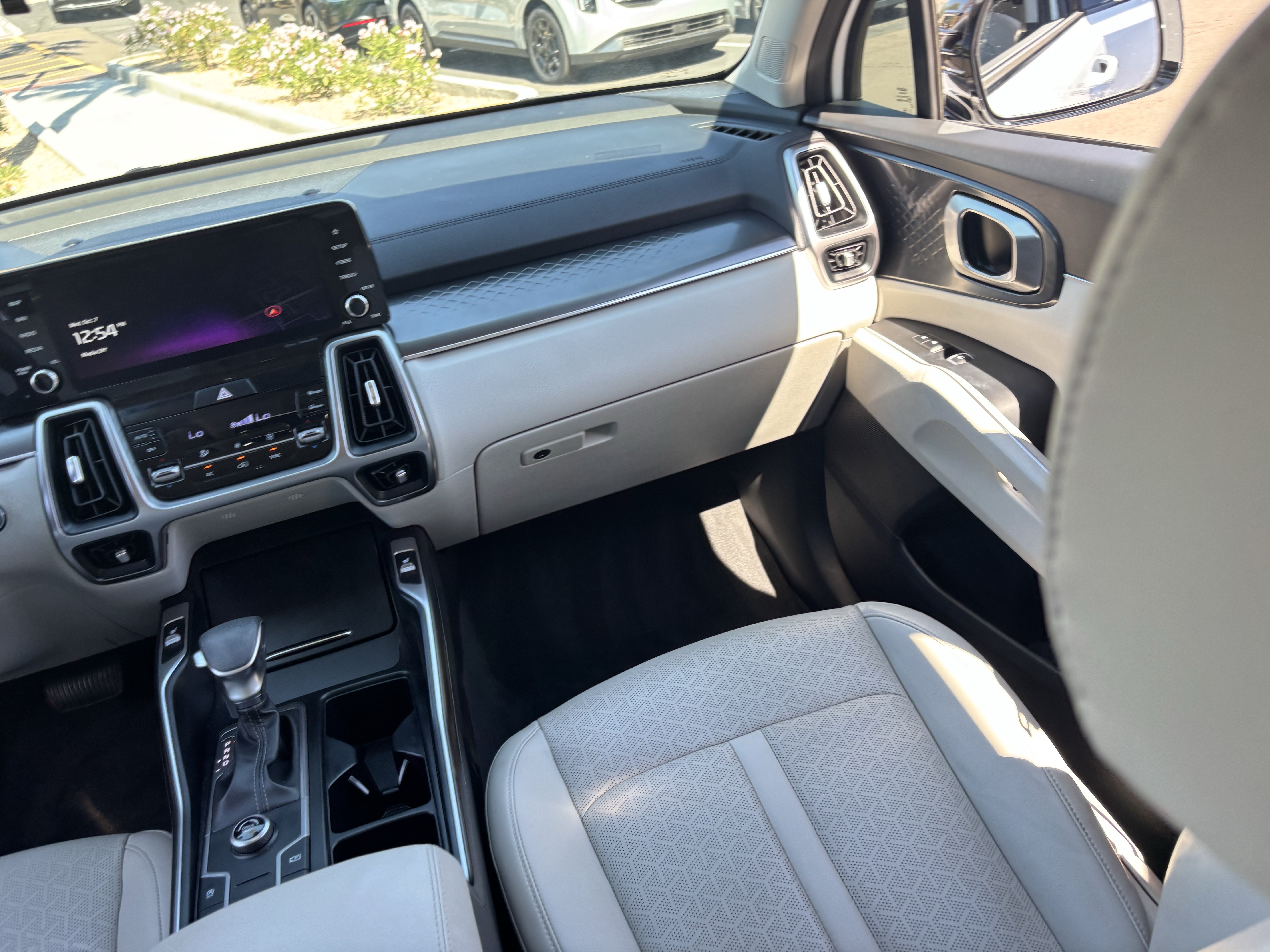 Used 2023 Kia Sorento S w/ Panoramic Sunroof Package FWD image 14