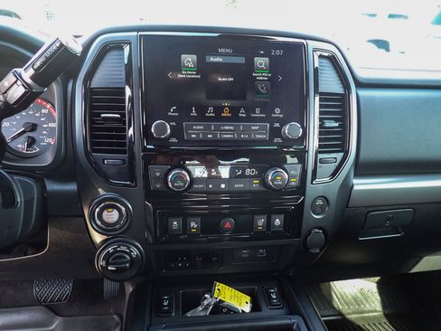 Used 2023 Nissan Titan PRO-4X w/ Pro-4x Convenience Package image 17
