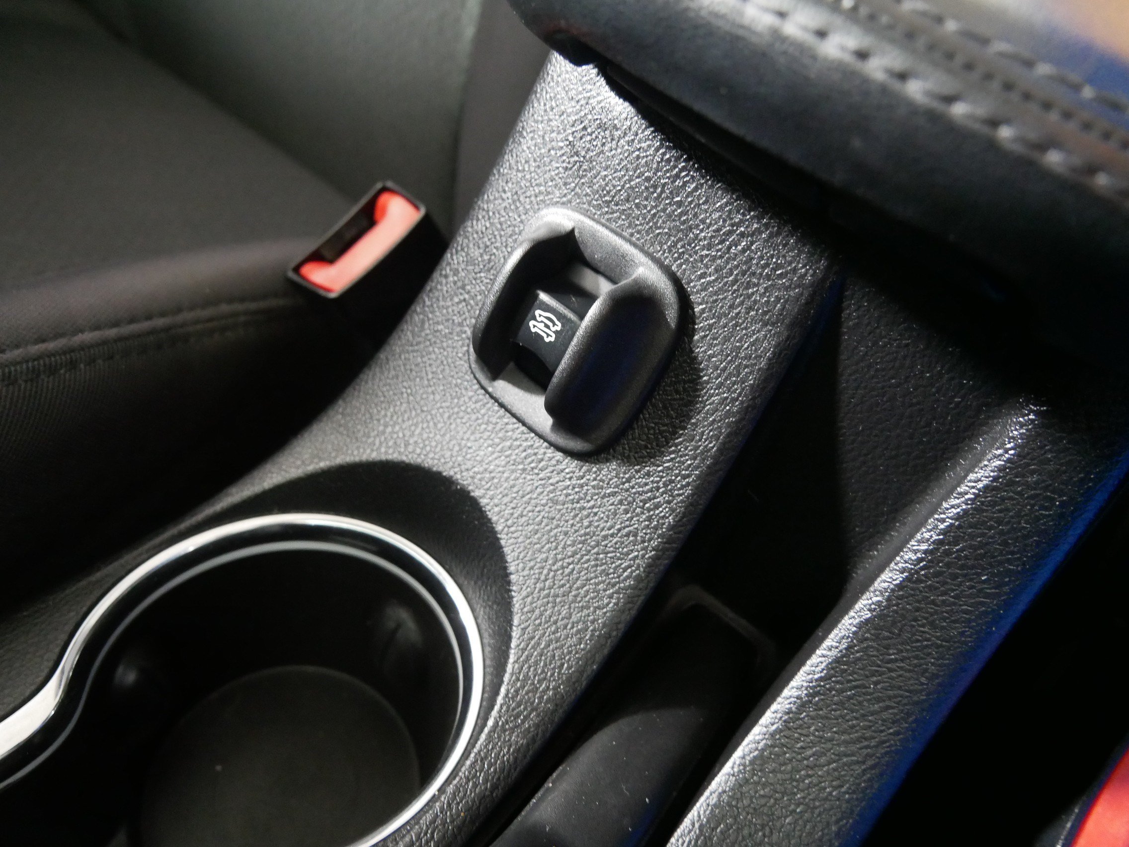 Used 2012 Chrysler 200 Touring FWD image 29