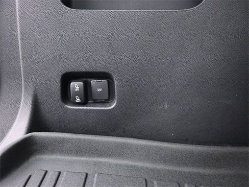 Used 2017 Ford Edge SEL w/ Equipment Group 201A image 24