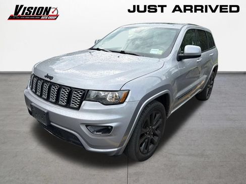 Used 2018 Jeep Grand Cherokee Altitude AWD/4WD image 1