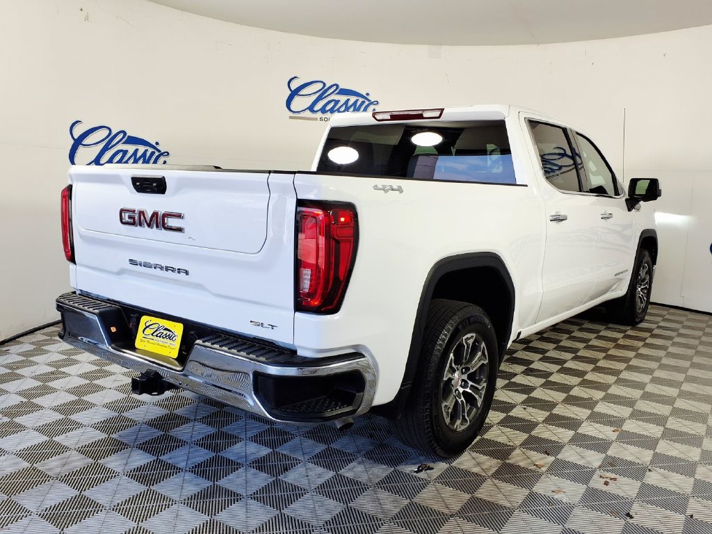 Used 2025 GMC Sierra 1500 SLT AWD/4WD image 4