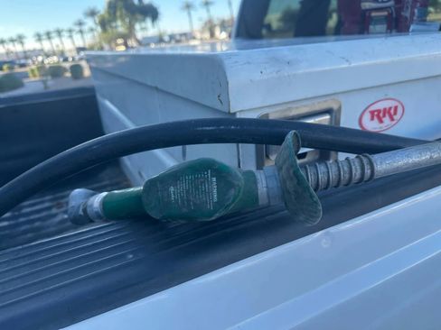 Used 2006 Ford F250 XL image 6