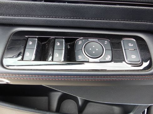 Used 2023 Lincoln Aviator AWD w/ Elements Package image 18