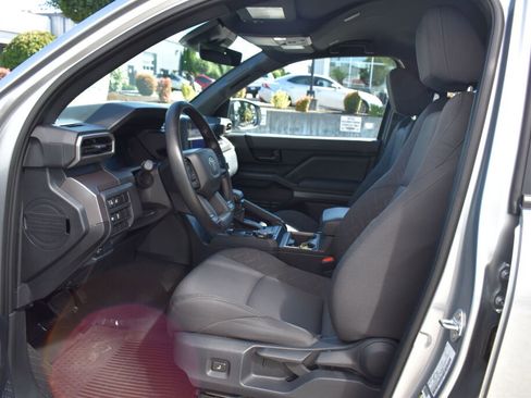 Certified 2024 Toyota Tacoma SR5 image 18