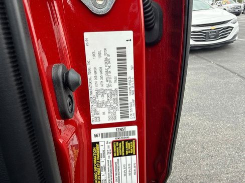 Used 2024 Toyota Tundra Limited AWD/4WD image 8