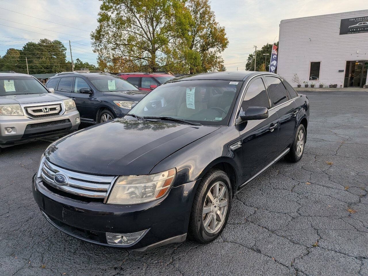 Used 2009 Ford Taurus SEL AWD/4WD image 4