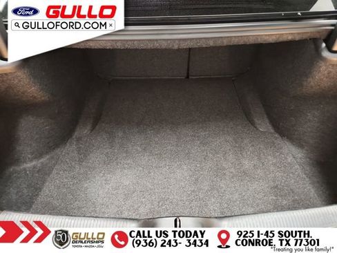 Used 2019 Dodge Charger SXT image 10