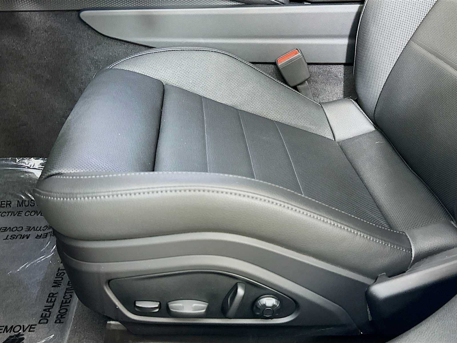 Certified 2025 Porsche Panamera RWD image 12
