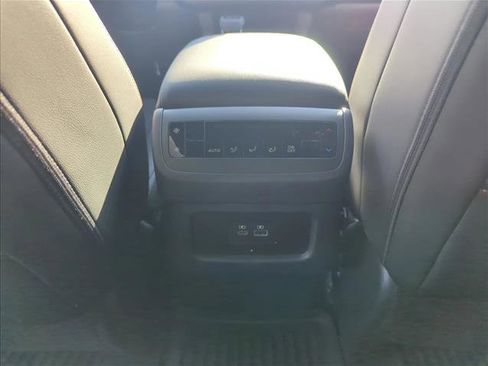 Used 2025 Nissan Pathfinder Rock Creek image 14