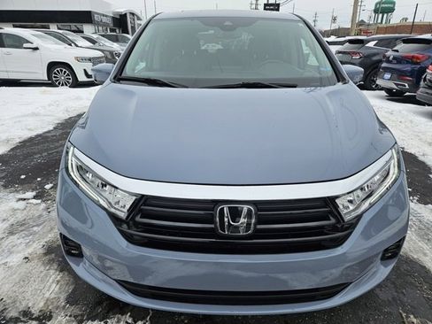 Used 2024 Honda Odyssey Elite image 2