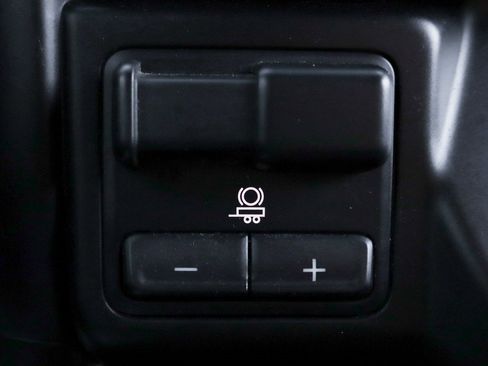 Used 2021 Chevrolet Silverado 1500 High Country w/ Technology Package image 37