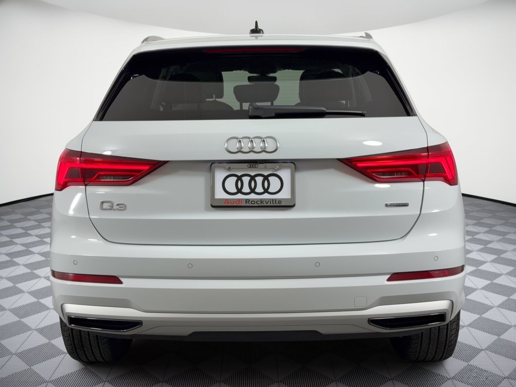 Used 2022 Audi Q3 2.0T Premium AWD/4WD image 11