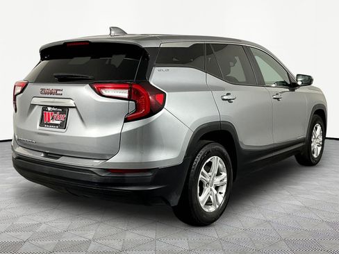 Used 2024 GMC Terrain SLE FWD image 6
