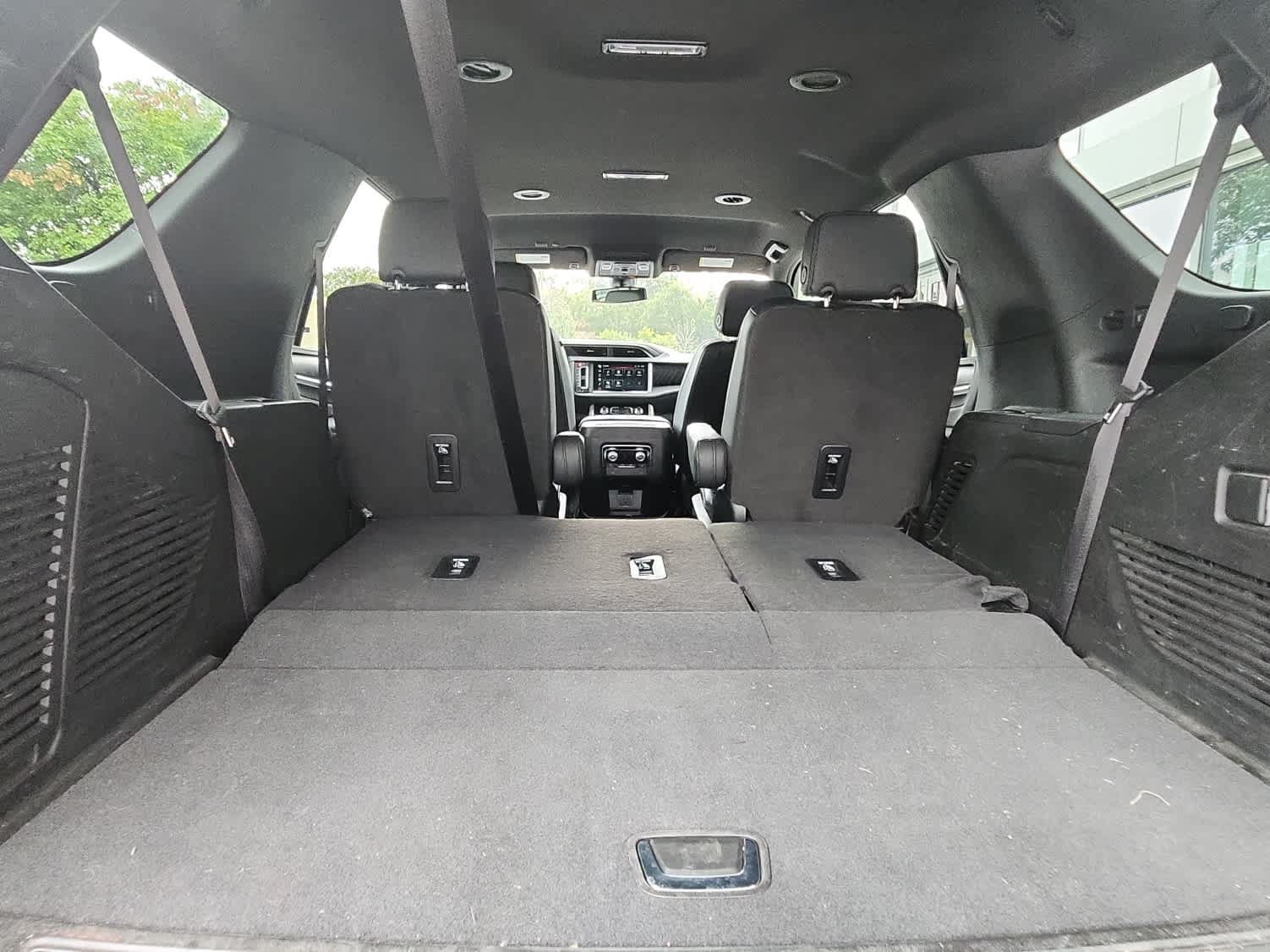 Used 2022 GMC Yukon Denali AWD/4WD image 17