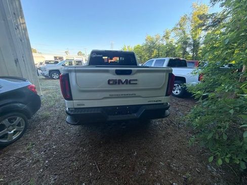 Used 2025 GMC Sierra 1500 AT4X AWD/4WD image 4