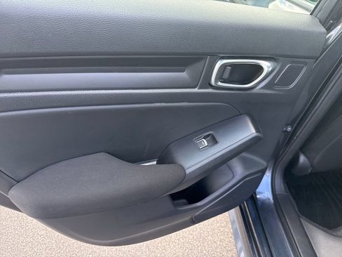 Certified 2025 Honda Civic Sport image 17