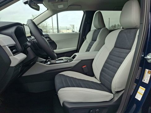 New 2026 Mitsubishi Outlander SE AWD/4WD image 7