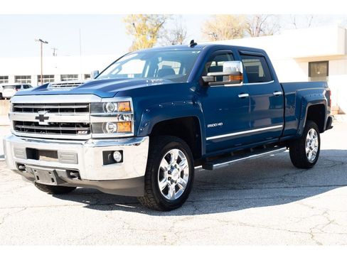 Used 2018 Chevrolet Silverado 2500 LTZ w/ Duramax Plus Package image 3