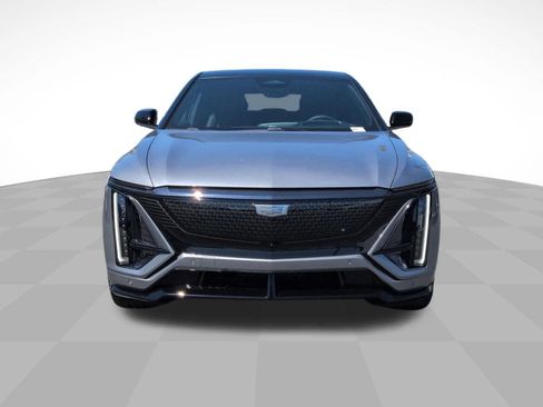 New 2026 Cadillac Lyriq V image 2
