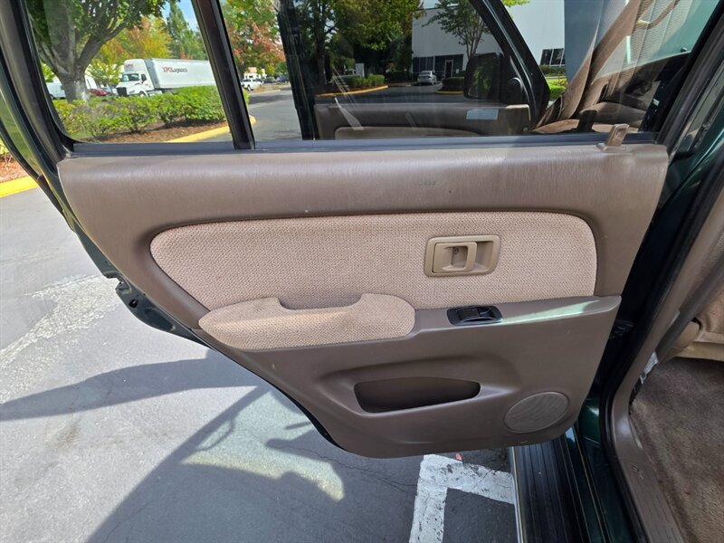 Used 1999 Toyota 4Runner SR5 AWD/4WD image 35