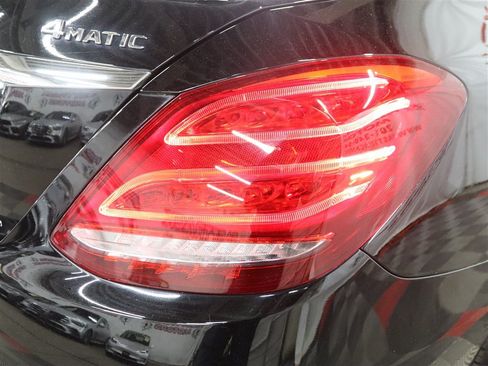Used 2018 Mercedes-Benz C 300 4MATIC Sedan image 10