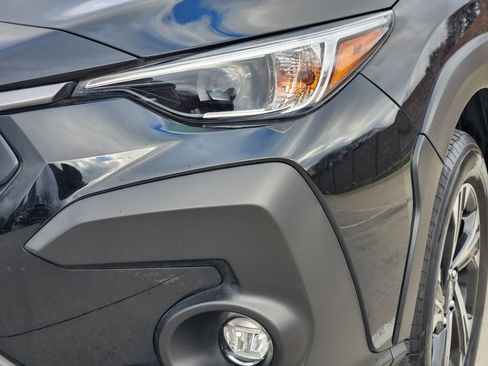 Used 2024 Subaru Crosstrek 2.0i Premium image 9