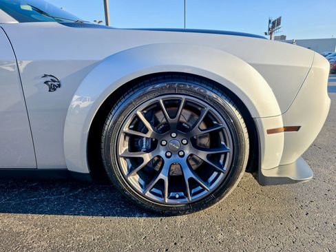 Used 2020 Dodge Challenger SRT Hellcat Redeye image 8