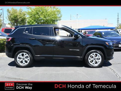Used 2025 Jeep Compass Sport AWD/4WD image 5