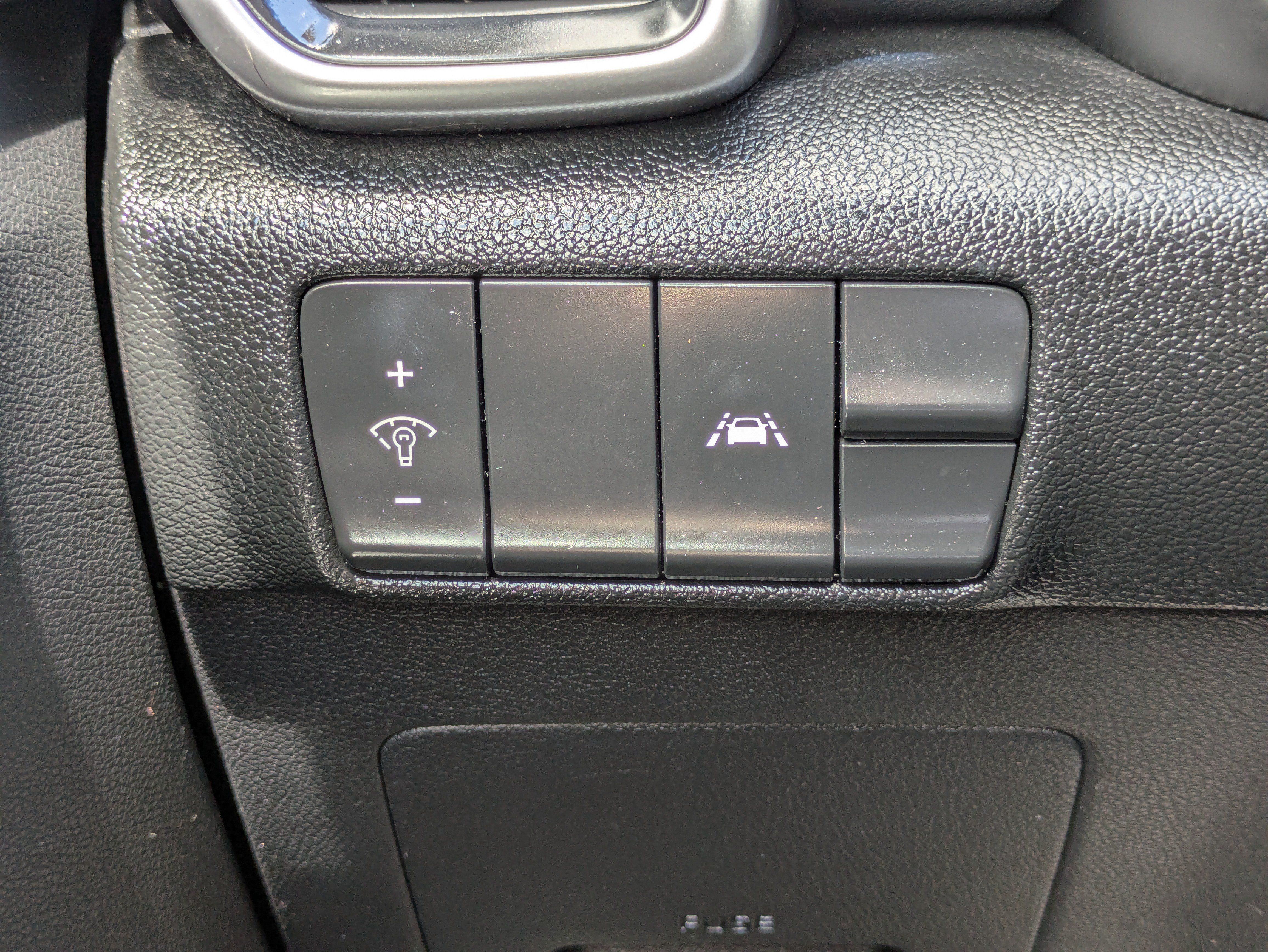 Used 2020 Kia Sportage LX FWD image 33